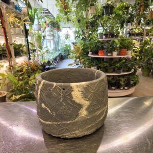 Bee planter (grey/charcoal marbling)